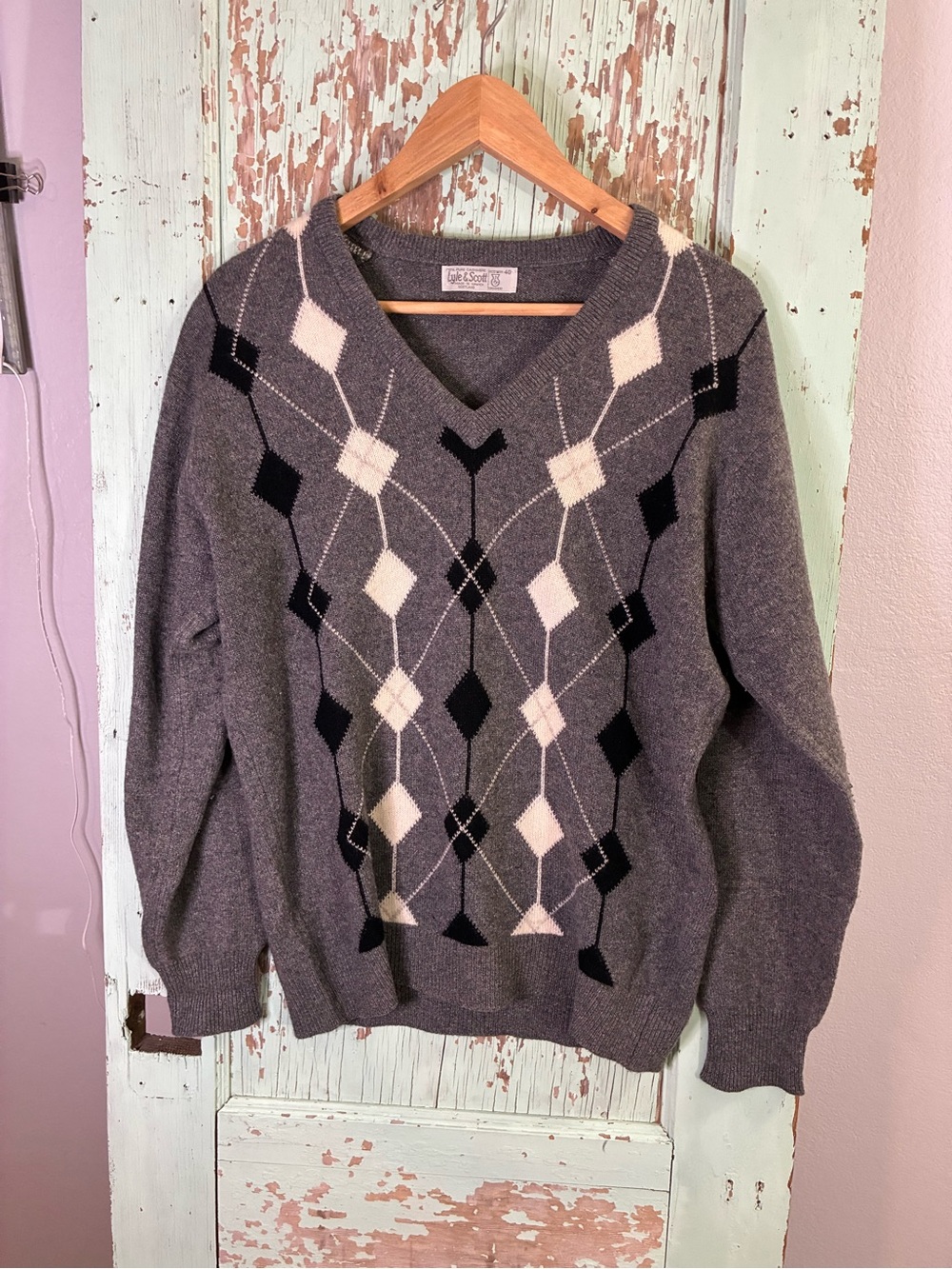 Lyle & Scott Gray Argyle V-Neck cashmere  Sweater